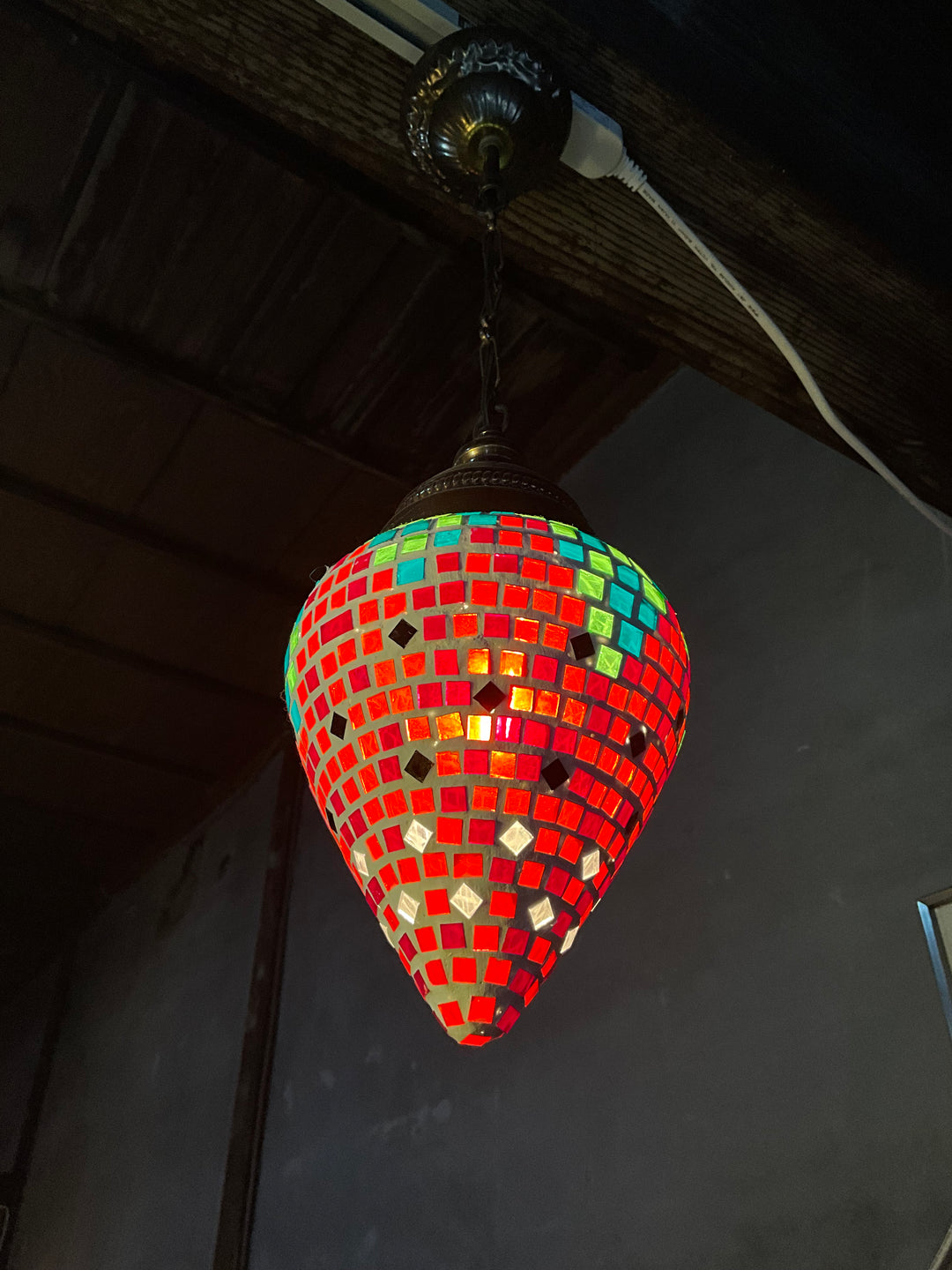 いちご型ペンダントランプ