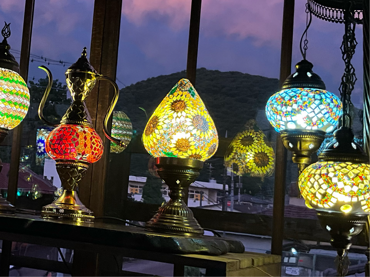 いちご型スタンドランプ