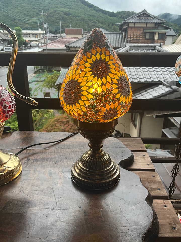 いちご型スタンドランプ